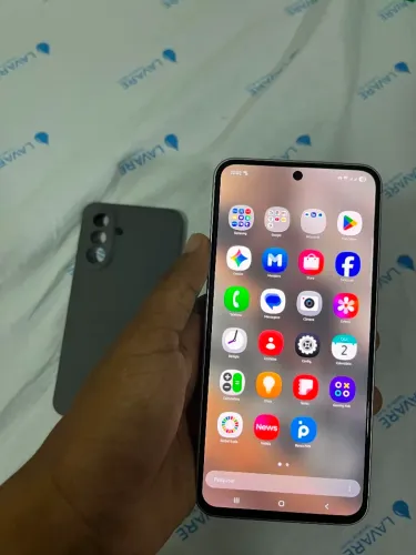 Vendo ou troco Samsung A56 5g novo