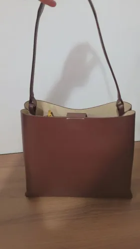 Bolsa ZARA Minimalist Bucket Bag