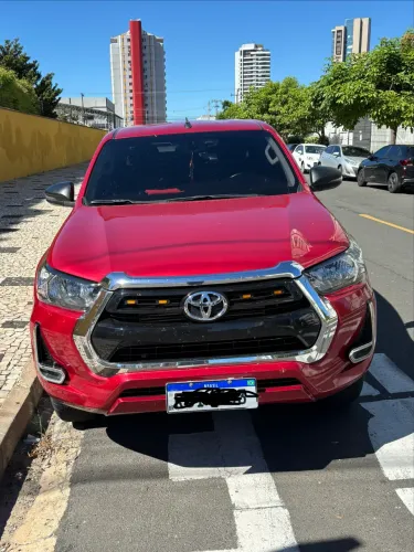 Toyota Hilux CD SR 4X4 2.8 TDI Diesel Aut. 2025