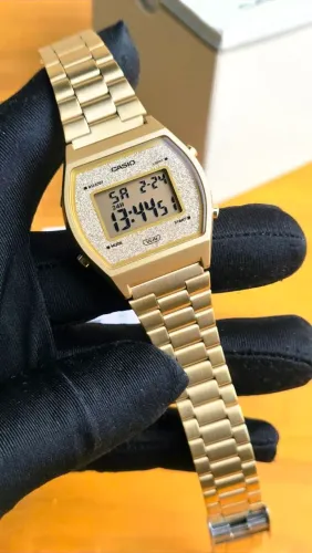 Casio B640WGG Dourado digital