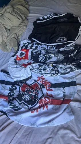 Roupas de torcida