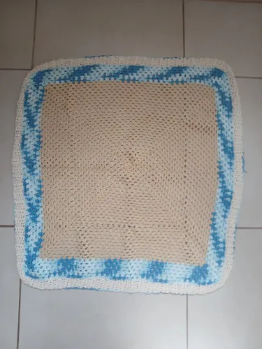 Vendo tapete de crochê novo