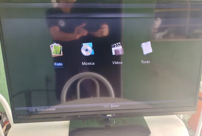 TV AOC 39 polegadas. Em bom estado 