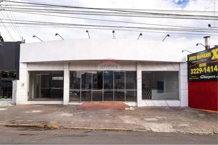Barracão com 522m² disponivel para locação no Bairro Coral.