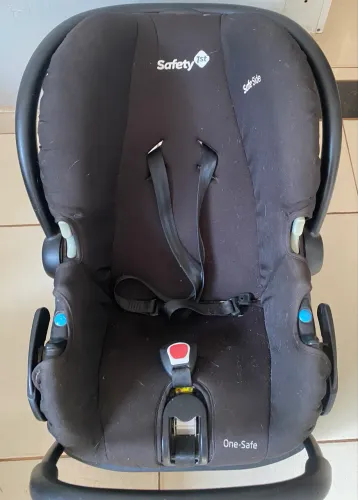 Bebê conforto/ cadeirinha carro SAFETY