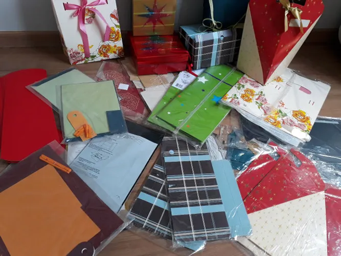  Lote fechado de caixas para presente 