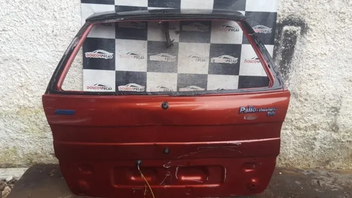Tampa Traseira Limpa Fiat Palio Weekend 96/02