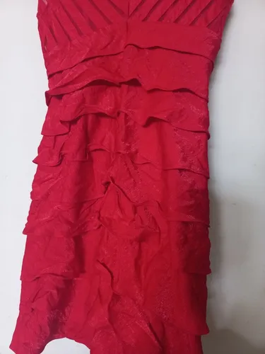 Vestido de festa em tafetá