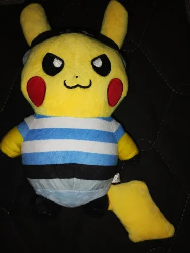 Pelúcia Pikachu pirata 30cm
