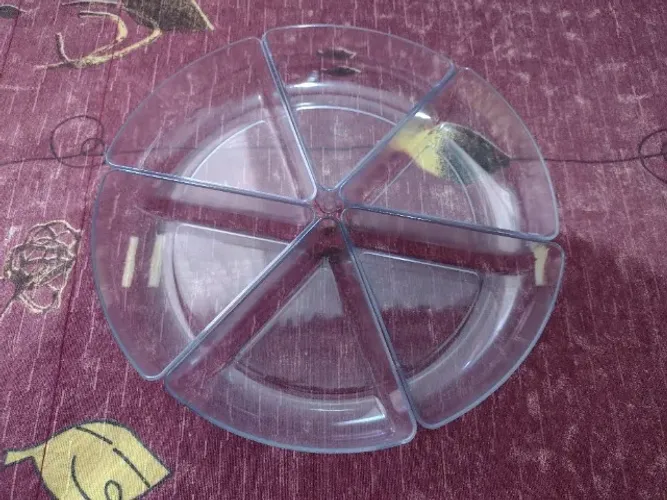 Petisqueira em acrílico transparente