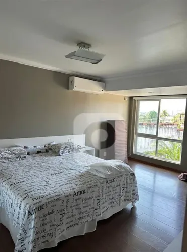 Linda Casa no centro de Nova Iguaçu