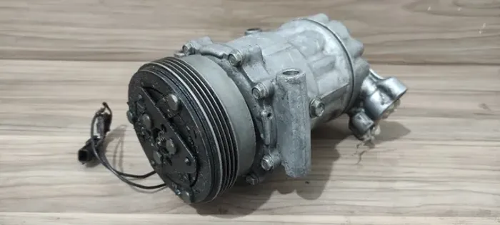 Compressor de Ar Renault Clio Kangoo Symbol Twingo 1.0 12v