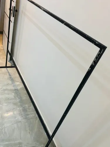 Arara Cabideiro em metal