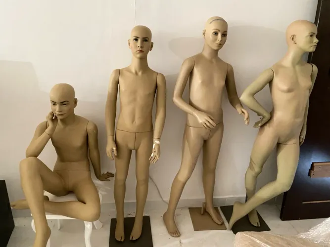 Manequins para vitrine ! E arara