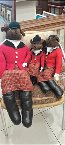 Conjunto de 3 Antigos Bonecos ingleses Caçador