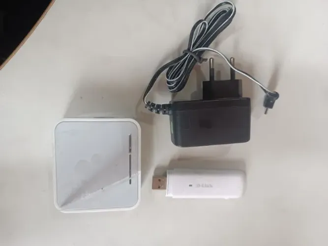 Roteador D-Link/ TP-Link