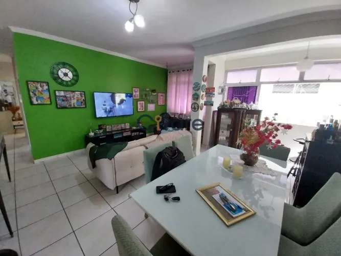Oportunidade para quem busca um bom espaço interno, localização privilegiada e custo-benef