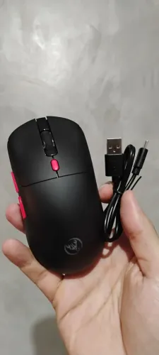 Mouse sem Fio Recarregável - 2.4G USB - RGB / 3600dpi- Preto - Novo