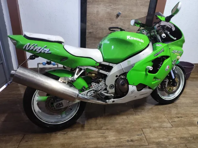 Kawasaki ninja " RARIDADE"