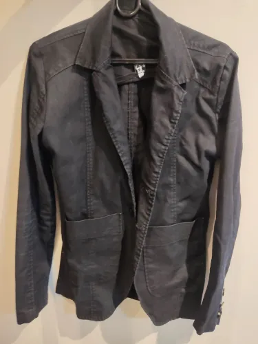 Blazer Preto Elegante - Perfeito para diversas ocasiões!