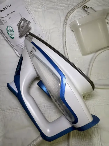 Ferro de Passar a Vapor Precision Line SIN10 Electrolux 110V 