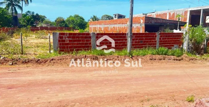 Terreno à venda no Loteamento Praia do Sul, em Ilhéus-BA