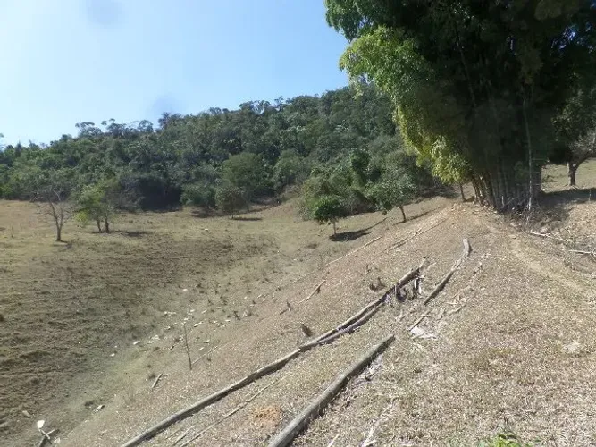Área de terra para venda com 55.000 m² em Zona Rural - Sapucaia - R.J:.
