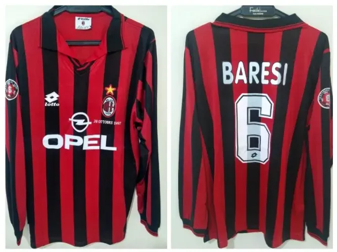 Camisa Milan x Resto do Mundo 1997/98 Despedida do Baresi Basten Gullit Maldini Weah