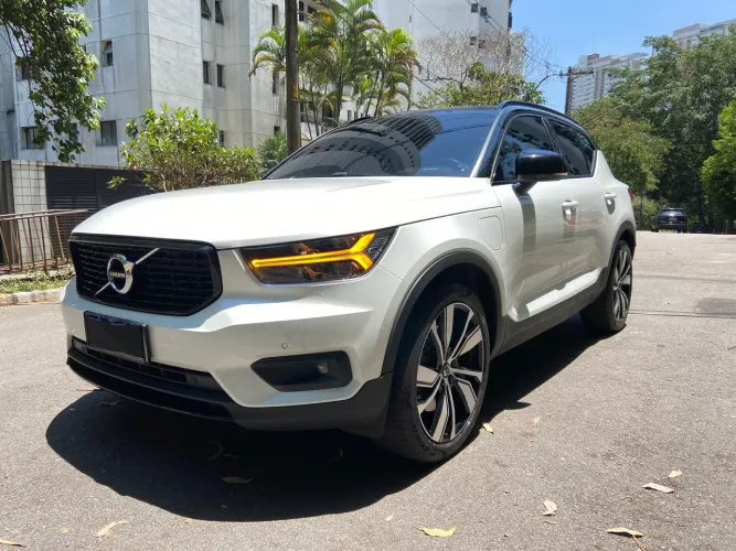 Volvo XC40 XC 40 T-5 Híbrido R-design 1.5 262cv FWD 2022