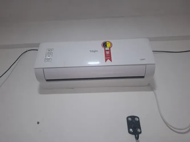 Ar Condicionado Elgin Split Hi Wall 9000btus Eco II