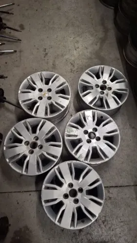 Rodas 15 Cobalt 4 furos