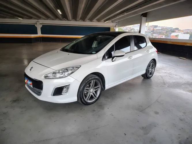 Peugeot 308 allure 2.0 flex teto panoramico troca financia 