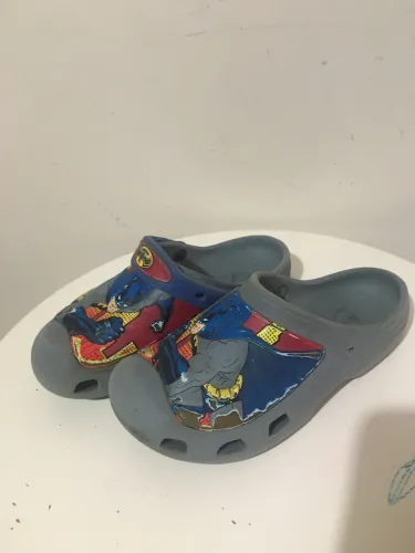 Chinelo infantil Crocs Batman número 26