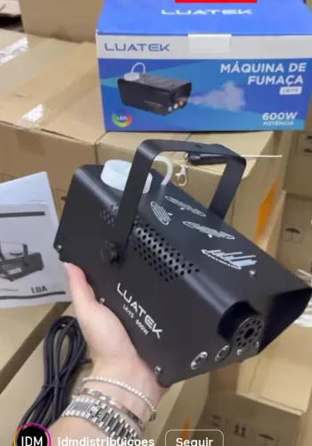 Máquina de fumaça para festa igreja clube e etc bares festa de final de ano