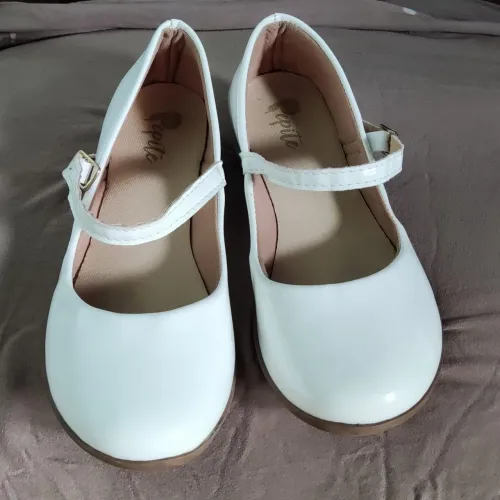 Sapatos brancos infantis Pepite - sapato estilo boneca