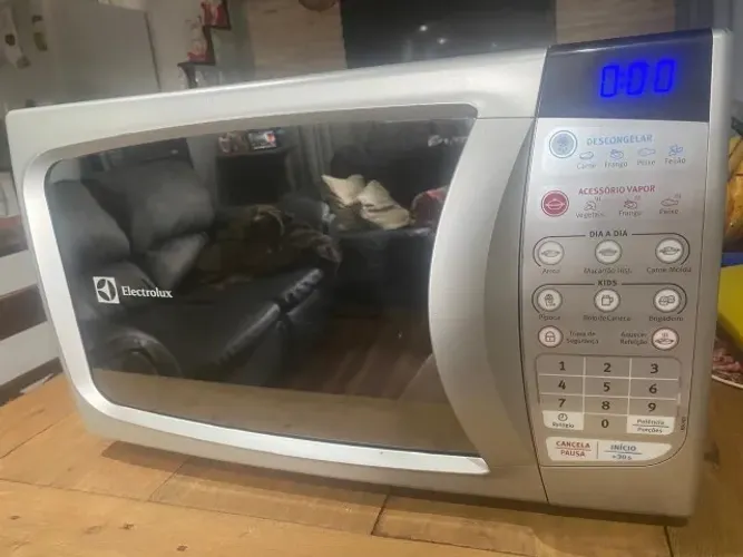 Super Preço !!! Microondas Electrolux MA308 20L