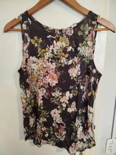 Blusa Floral Preta