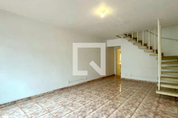 Casa à Venda - Vila Madalena, 3 Quartos, 137 m2