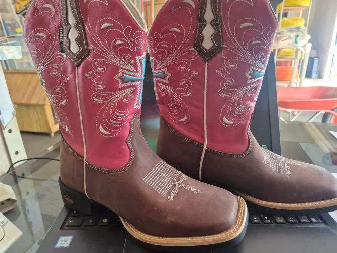 Bota Texana Feminina Troia Country