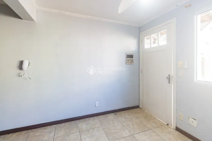 Casa em condominio Sarandi