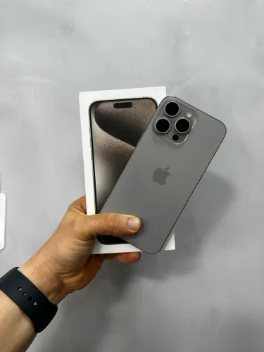 iPhone 15 pro Max, impecável, excelente !
