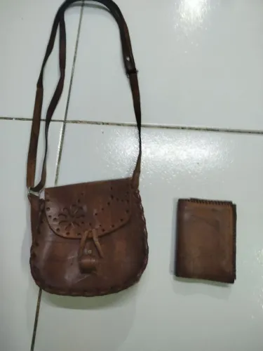 Kit bolsa e carteira de couro