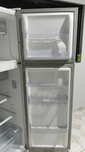 Geladeira Electrolux 370lt