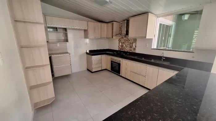 Casa reformada ótimo acabamento QI 8 conjunto Q Guará 1 Guara I