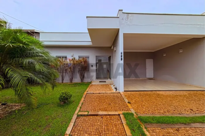 Casa á venda- Condominio Clube do Bosque- 3 Quartos