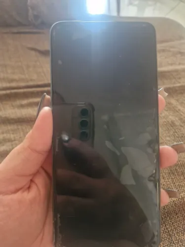 Moto e 13
