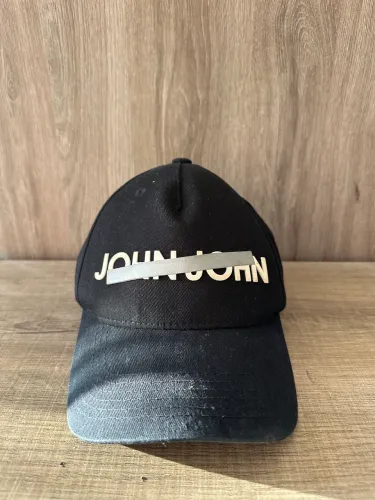 Boné Jhon Jhon original lindo impecável imponente exclusivo veja fotos ! Campinas cambuí