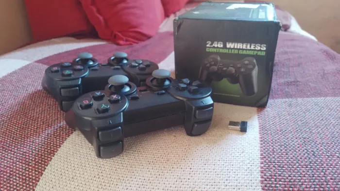 Promoção 2 controles sem fio wireless novos para pc e game stick