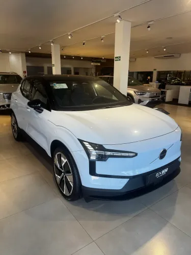 Volvo EX30 E60 Twin Ultra AWD 2026
