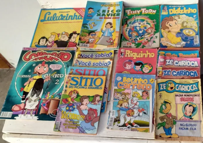 Lote com 30 Gibis Variados / Clássicos Infantis e Retro (Anos 80/90)